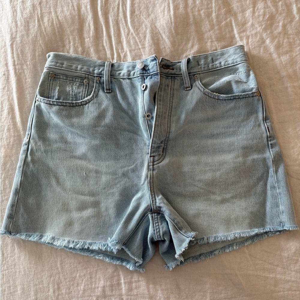 Madewell Light Wash Mom Jean Shorts